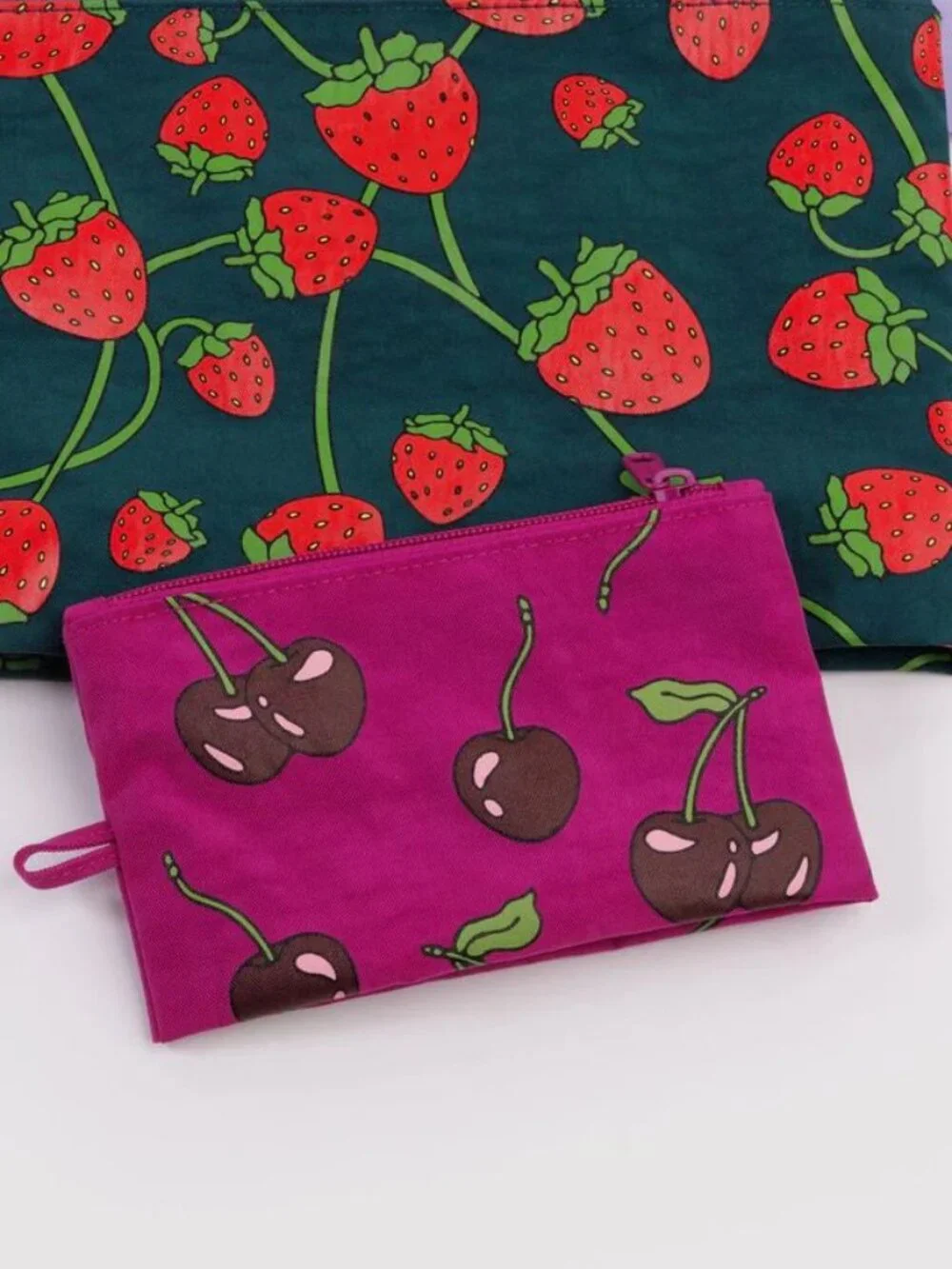 NWOT Baggu Go Pouch Small - Deep Fuchsia Cherries (Carrots & Berries)